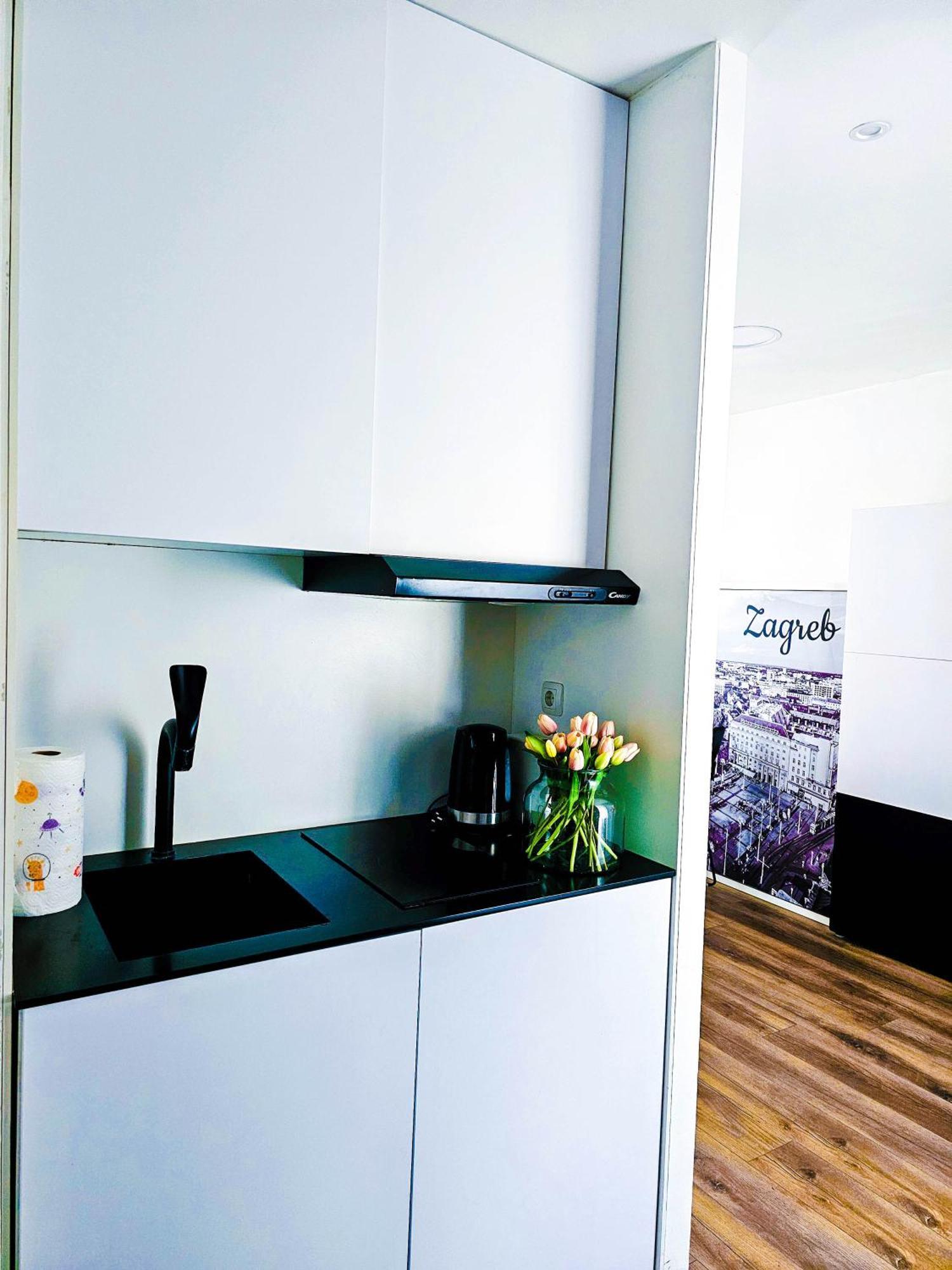 Octagon Main Square Apartment Zagreb Exterior photo